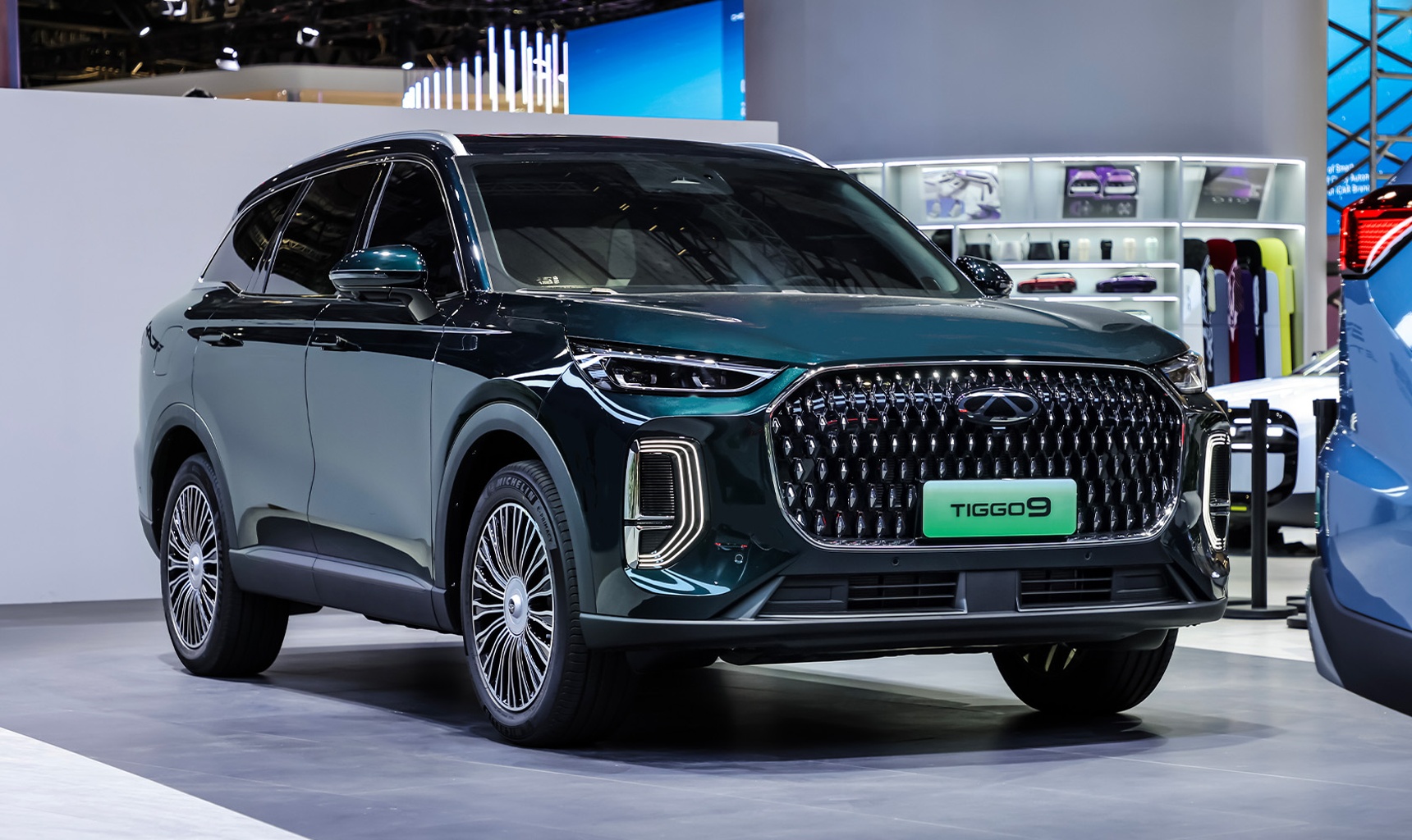 Гибридный кроссовер TIGGO 9: дебют на автосалоне в Шанхае-2025 и выход на мировые рынки