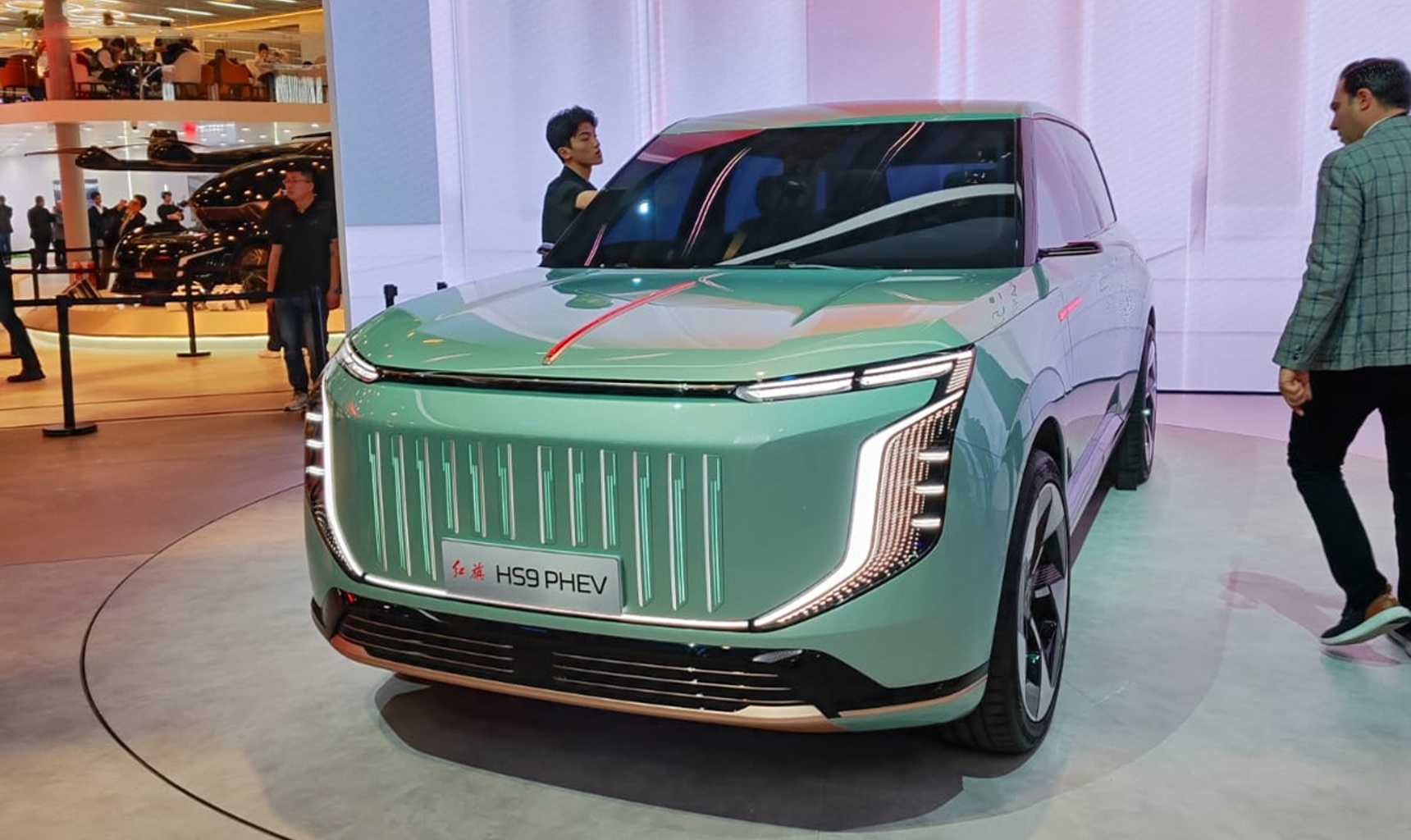 HONGQI представил 6 новых моделей и 2 концепта на автосалоне в Шанхае