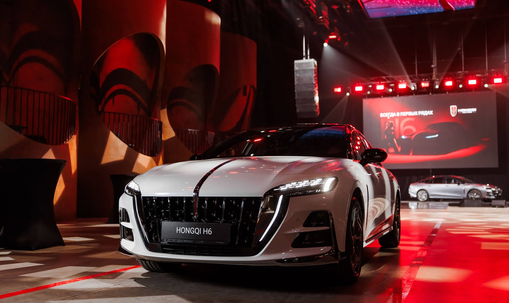 Российская Fashion-Show премьера нового Hongqi H6 в Москве