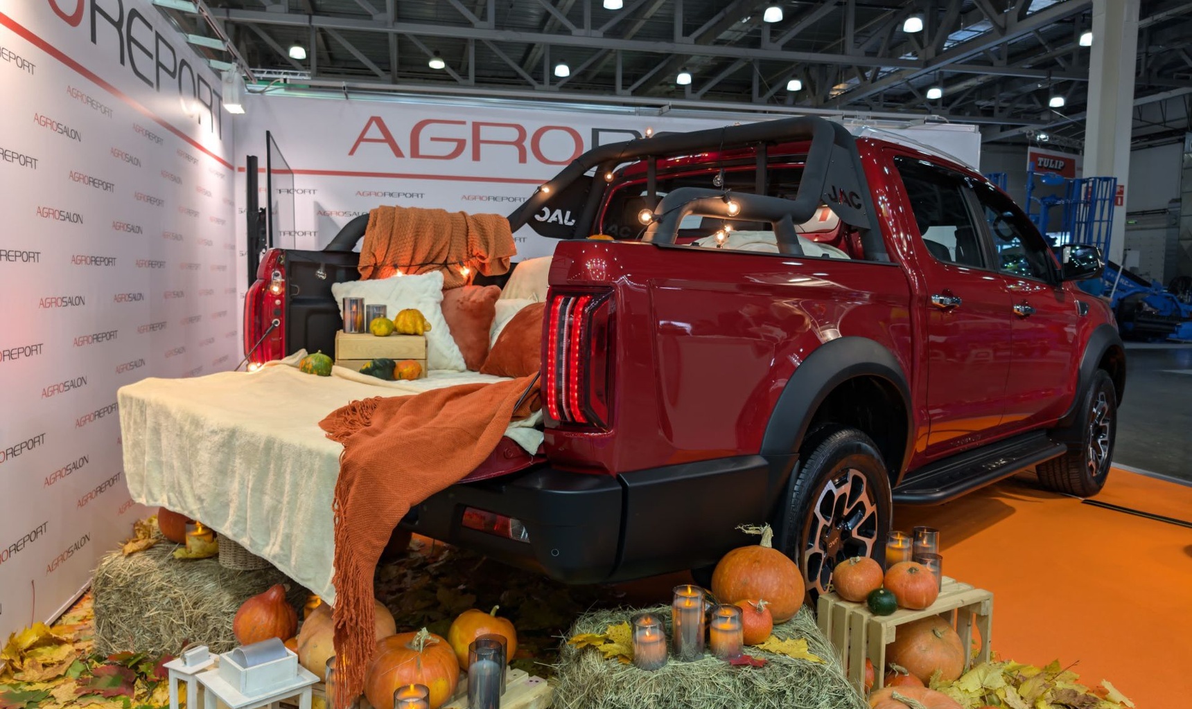 JAC T9 привез осеннее настроение на «AGROSALON-2024»