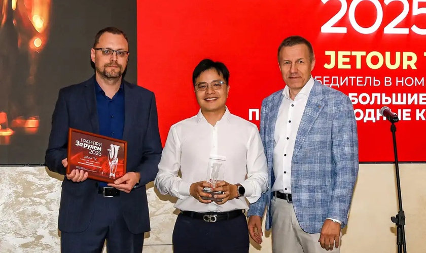 JETOUR T2 получил Гран-при «За рулем» в номинации «Большие полноприводные кроссоверы»