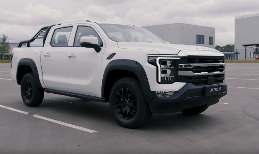 Видеообзор FOTON TUNLAND V7 с Еленой Филатовой