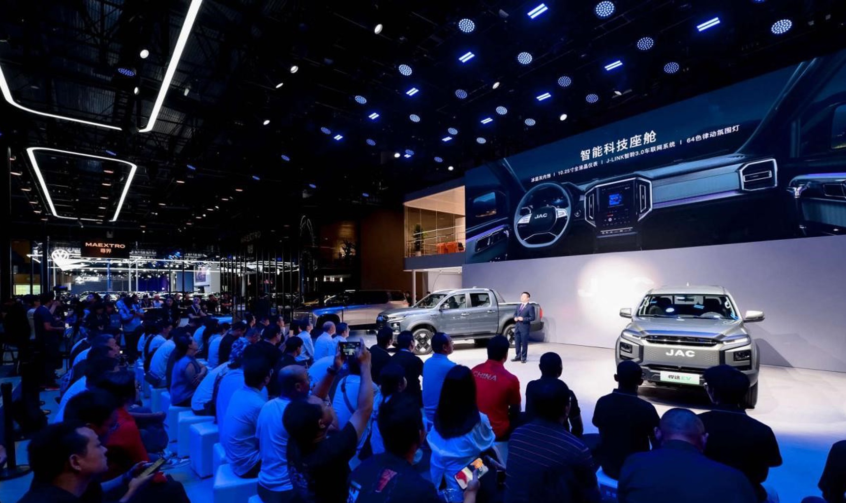 Интеллектуальные разработки JAC Motors на автосалоне в Чэнду
