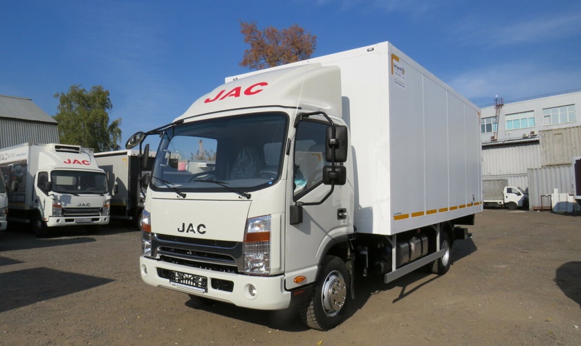 JAC N180: ставка на практичность