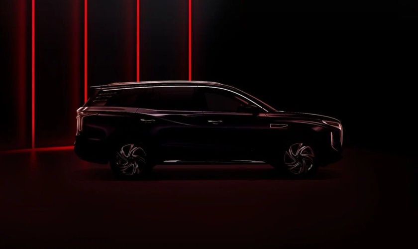 Бренд HONGQI раскрывает подробности дизайна и технические характеристики нового кроссовера HS7 в России