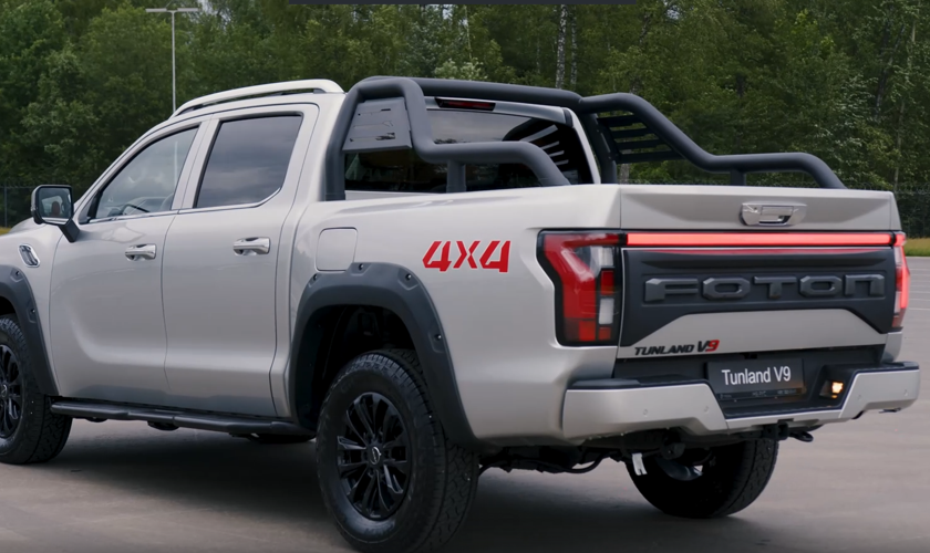 Видеообзор FOTON TUNLAND V9 с Олесей Ивлевой