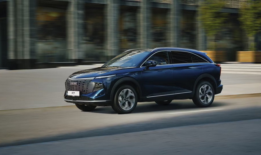 HAVAL H7 и HAVAL F7 в лидерах сегмента среднеразмерных кроссоверов