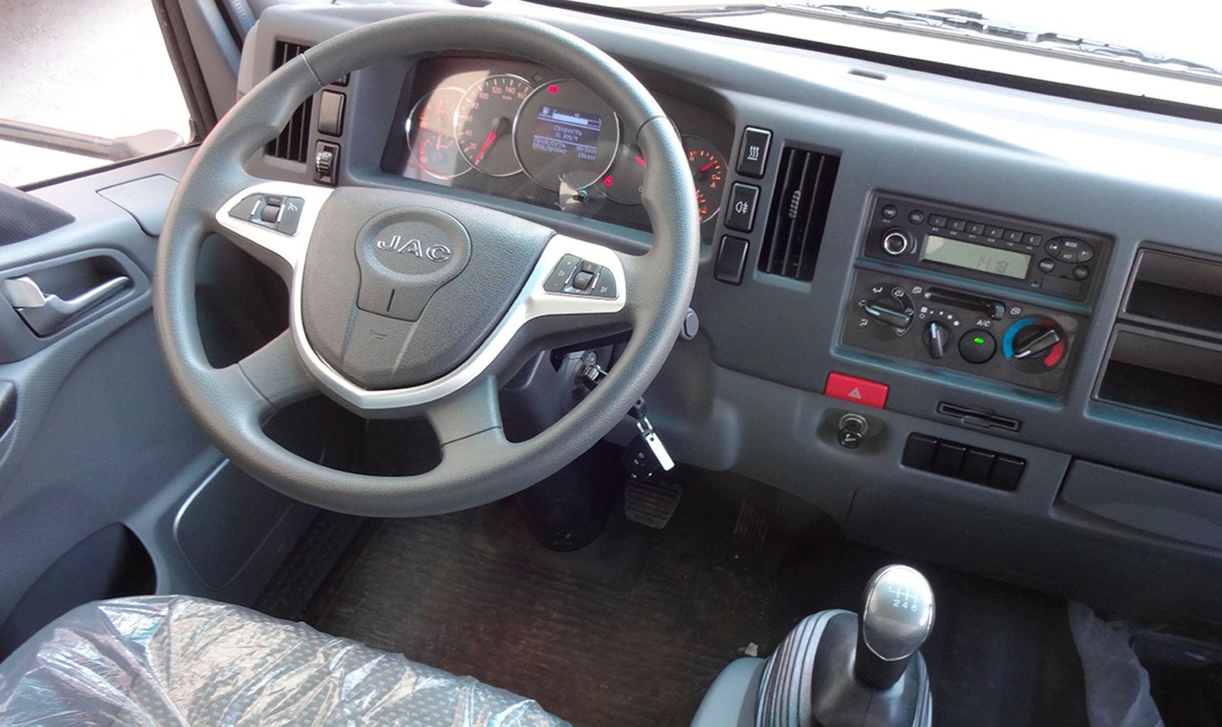 Журнал "Service Truck & Bus" май-июнь 2019 г. JAC N80 как взвешенный выбор