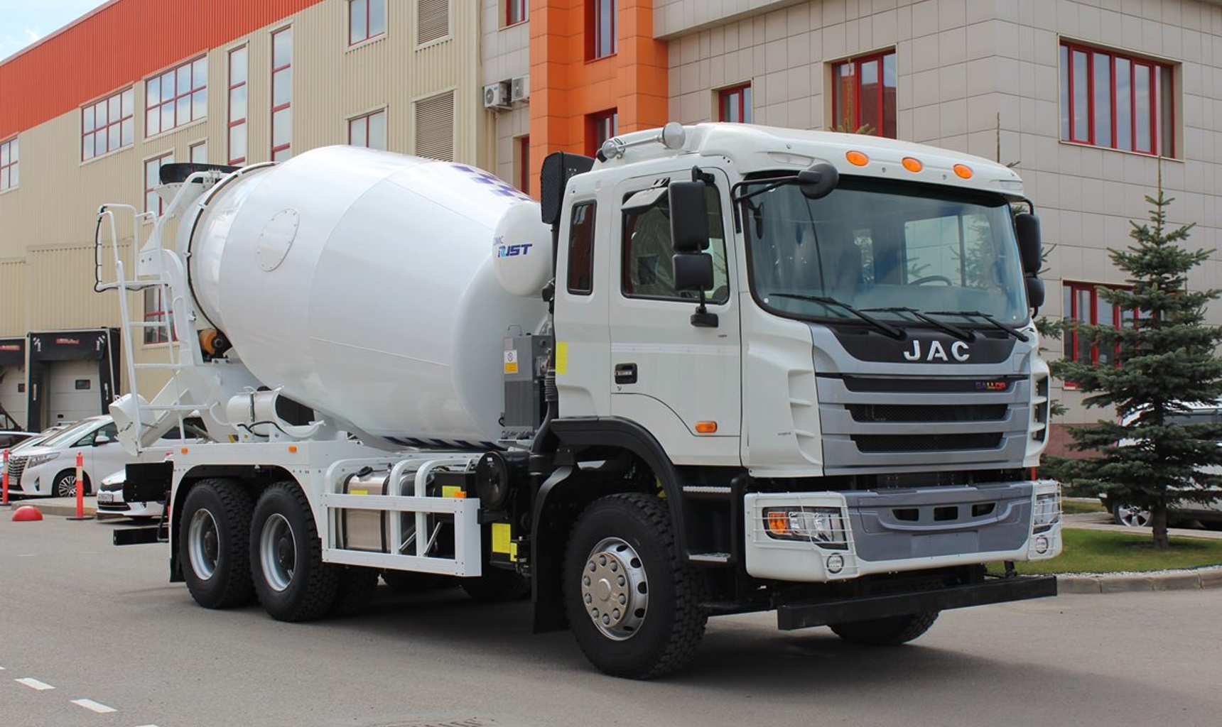 JAC N350 Mixer: обзор современного автобетоносмесителя